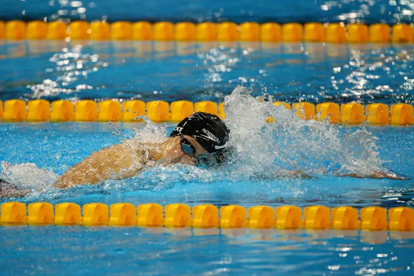 La campeona olímpica Katie Ledecky de Estados Unidos compite en los 800 metros libres femeninos de los Juegos Olímpicos de Río 2016 — Foto de Stock