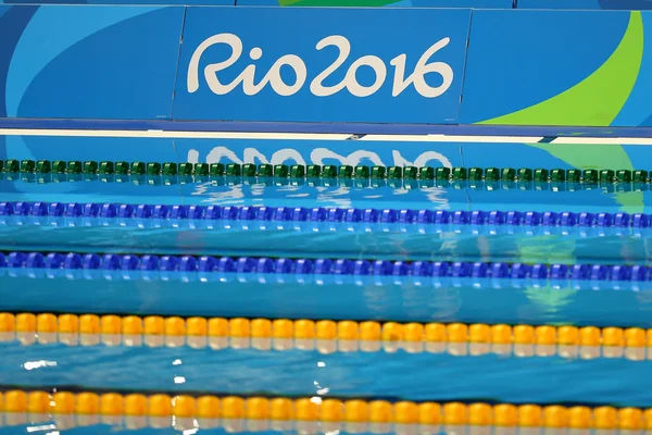 Piscina en el Centro Acuático Olímpico durante los Juegos Olímpicos de Río 2016 — Foto de Stock