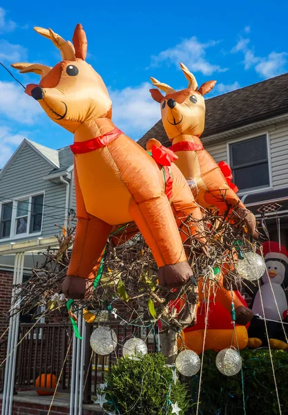 Brooklyn Nueva York Diciembre 2020 Exposición Decoración Casas Navidad Barrio — Foto de Stock