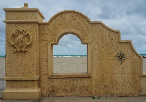 Hollywood Beach Jižní Floridě Promenáda Podél Pláže Lemovaná Palmami Letovisky — Stock fotografie