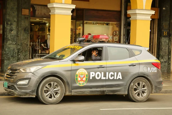 Lima Peru September 2016 Politieauto Biedt Beveiliging Buurt Van Plaza — Stockfoto