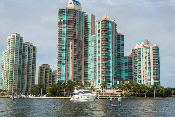 Aventura Florida January 2021 Boats Luxury Condominiums Aventura Miami Florida — Stock Photo, Image