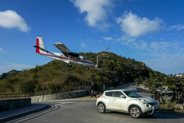 Barts French West Indies February 2021 Winair Plane Landing Remy — 스톡 사진