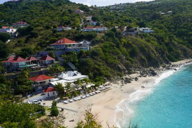 St. Barts, Fransız Batı Hint Adaları 'ndaki deniz kabuğu sahili.