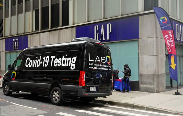 Nueva York Marzo 2021 Labq Diagnostics Mobile Covid Testing Site —  Fotos de Stock