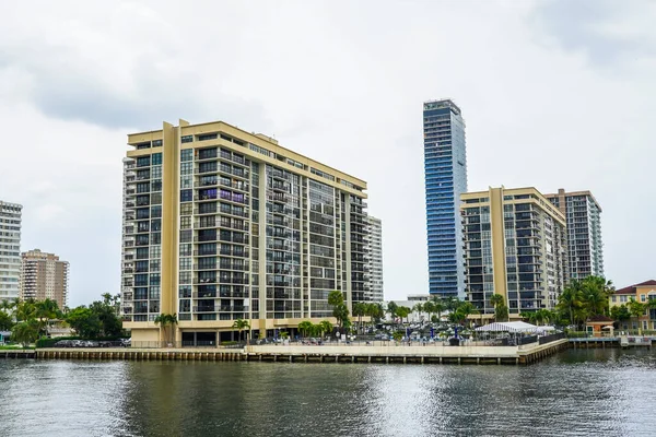 Hallandale Beach Florida January 2021 Luxury Condominiums Viewed Intracoastal Waterway — Stock Photo, Image