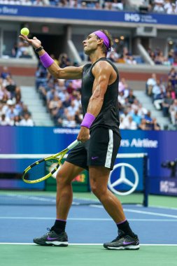 NEW YORK - 8 Eylül 2019 ABD Açık şampiyonu Rafael Nadal, New York 'taki Billie Jean King Ulusal Tenis Merkezi' nde Daniil Medvedev 'e karşı oynadığı final maçında