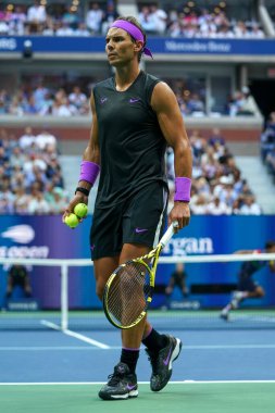 NEW YORK - 8 Eylül 2019 ABD Açık şampiyonu Rafael Nadal, New York 'taki Billie Jean King Ulusal Tenis Merkezi' nde Daniil Medvedev 'e karşı oynadığı final maçında
