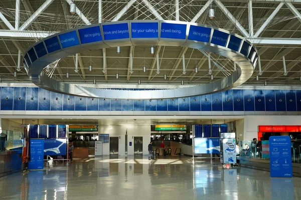 Нью Йорк Апреля 2021 Года Внутри Терминала Jetblue Международного Аэропорта — стоковое фото
