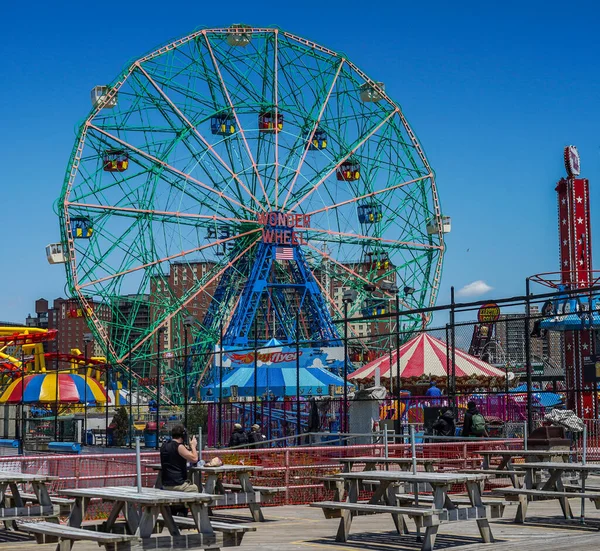 Brooklyn New York Maggio 2021 Wonder Wheel Parco Divertimenti Coney — Foto Stock