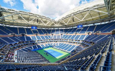 NEW YORK - 7 Eylül 2019: Arthur Ashe Stadyumu Billie Jean King Ulusal Tenis Merkezi 2019 ABD Açık New York