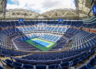 NEW YORK - 7 Eylül 2019: Arthur Ashe Stadyumu Billie Jean King Ulusal Tenis Merkezi 2019 ABD Açık New York
