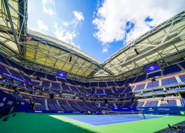 NEW YORK - 7 Eylül 2019: Arthur Ashe Stadyumu Billie Jean King Ulusal Tenis Merkezi 2019 ABD Açık New York