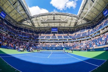 NEW YORK - 7 Eylül 2019: Arthur Ashe Stadyumu Billie Jean King Ulusal Tenis Merkezi 2019 ABD Açık New York