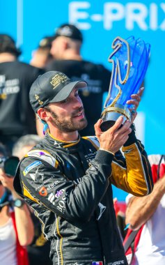 NEW YORK - 14 Temmuz 2019: DS Techeetah Takımı 'ndan Jean-Eric Vergne (FRA) 2019 yılında Brooklyn Red Hook' ta FIA Formula E Dünya Şampiyonası 'nı iki kez kutladı.