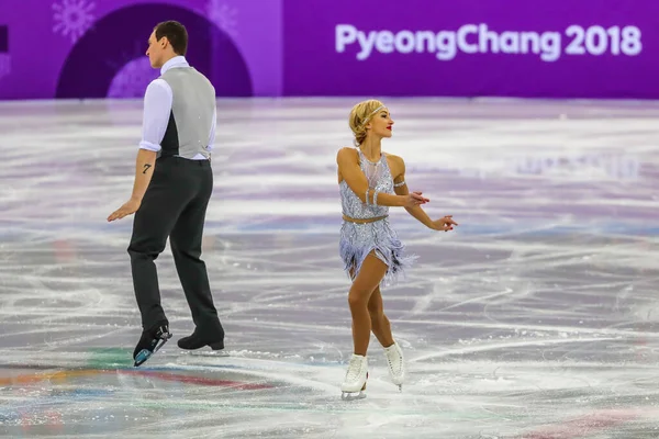 Gangneung Південна Корея Лютого 2018 Олімпійські Чемпіони Олена Савченко Бруно — стокове фото