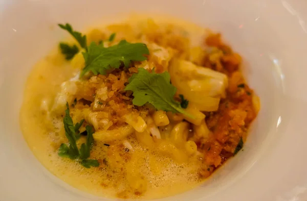 Pastas Torchetti Con Erizo Mar Almejas Cuello Pequeño — Foto de Stock