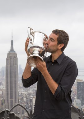 2014 marin cilic bizimle open kupa rockefeller Center rock gözlem güverte üstünde poz bize açık şampiyonu