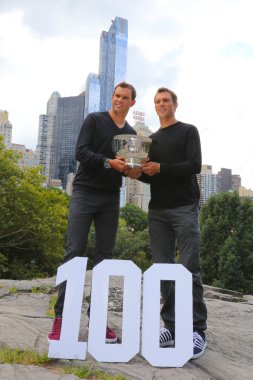 Bizi Şampiyonlar bob ve central Park'ta kupa ile poz bryan mike 2014 erkekler ikili açın
