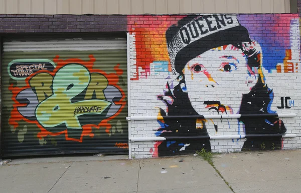 Mural art in Astoria section in Queens — Stock Photo, Image