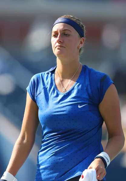 Dos veces campeón del Grand Slam Petra Kvitova durante el partido de la primera ronda del Abierto de Estados Unidos 2014 contra Kristina Mladenovic — Foto de Stock