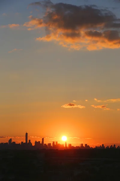 Panorama des toits de Midtown Manhattan au coucher du soleil — Photo