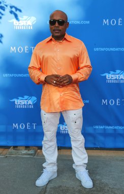 Daymond John, girişimci ve Star, Abc köpekbalığı Tank, daha önce bize açık 2014 açılış gecesi töreni kırmızı halı