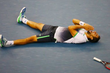 Bize açık 2014 şampiyonu Marin Cilic Kei Nishikori Billie Jean King Ulusal Tenis Merkezi karşı final maçı sonrası zafer kutluyor