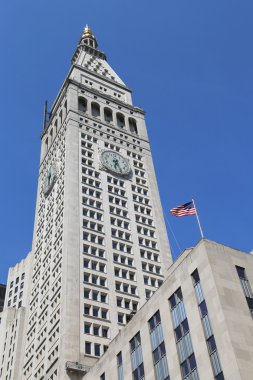 Hayat kule Manhattan'da ikonik saat ile bir araya geldi