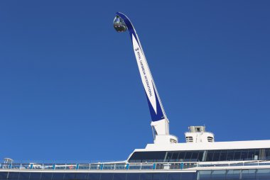 Northstar gözetleme kulesi en yeni Royal Caribbean Cruise Gemi kuantum denizler, Cape Liberty Cruise Port adlı demirledi