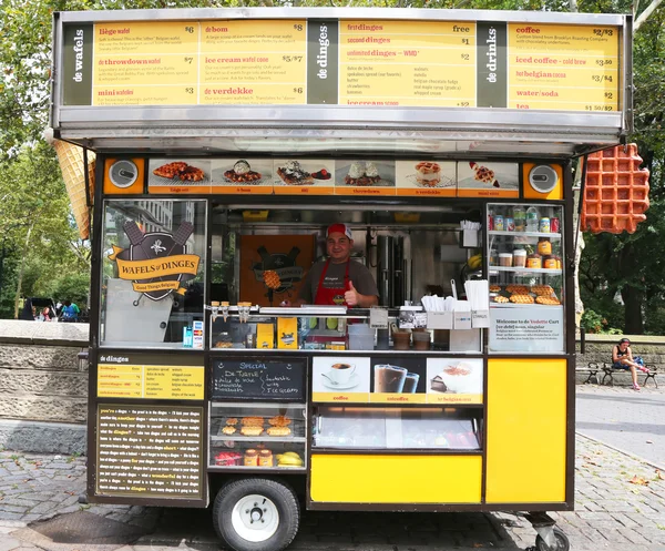 Wafels en dinges kar in central park — Stockfoto