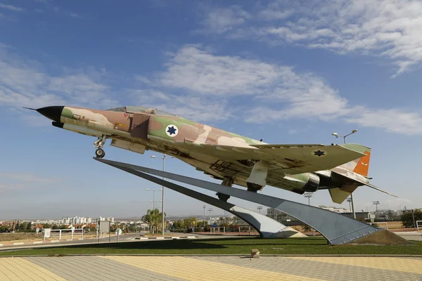 Fuerza Aérea de Israel McDonnell Douglas F-4E Phantom II avión de combate — Foto de Stock