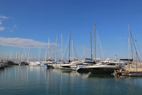 Sailing yachts in Herzliya Marina — Stock Photo, Image