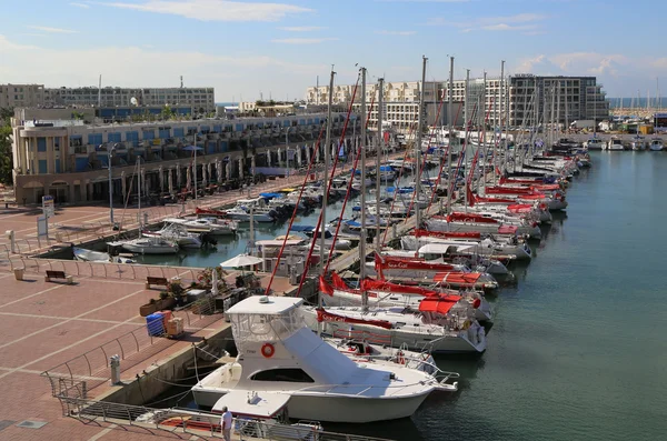 Segelbåtar i Herzliya Marina — Stockfoto