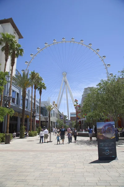 Las Vegas newest attraction The High Roller Ferris Wheel — Stock Photo, Image