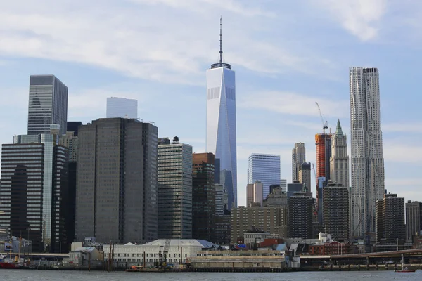 Lower Manhattan vista panorâmica do Brooklyn Bridge Park — Fotografia de Stock