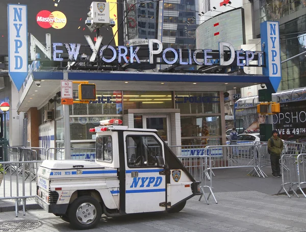 Διάσημο nypd times square και Περίβολος στο κέντρο του Μανχάταν — Φωτογραφία Αρχείου