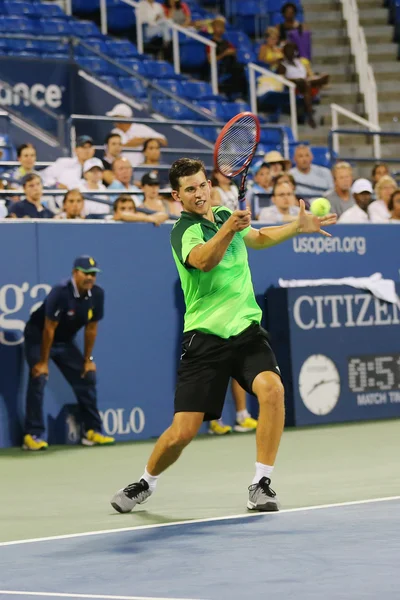 Joueur de tennis professionnel Dominic Thiem d'Autriche lors de la quatrième manche contre Tomas Berdych — Photo