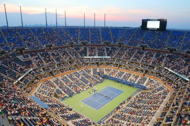 Arthur Ashe Stadyumu bize açık 2014 gece maç Billie Jean King Ulusal Tenis merkezi sırasında