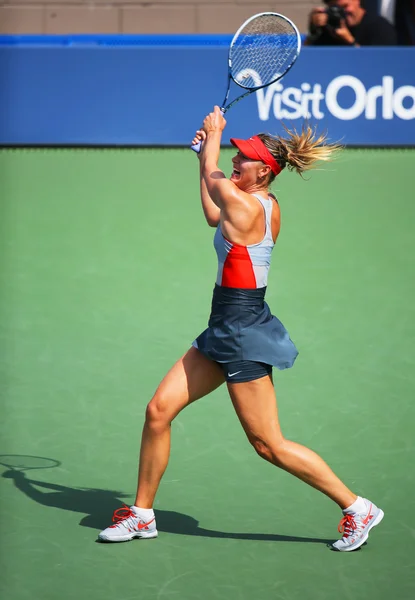 Fem gånger grand slam mästare mariya sharapova under tredje omgången match på oss öppna 2014 — Stockfoto