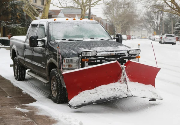 Ciudad de Nueva York lista para la limpieza después de la masiva tormenta de nieve Juno golpea el noreste —  Fotos de Stock