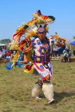 nyc, tanımlanamayan yerli Amerikalı dansçı pow wow Brooklyn'de
