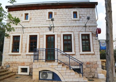 Haifa turist Alman kolonisi Haifa İsrail'in eski Templer evinde bulunan yönetim kurulu