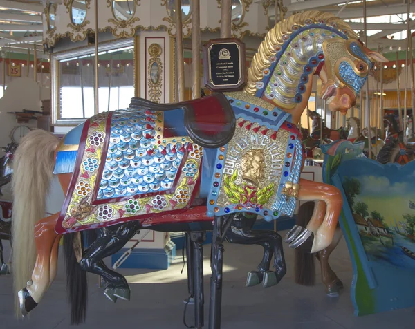 Historische Marcus Illions paard op de B & B Carousel. — Stockfoto