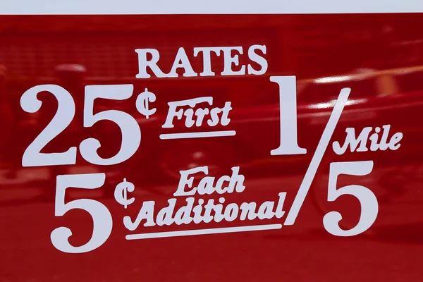 New York City taxi tarieven sticker. Dit percentage was in feite van juli 1952 tot December 1964 — Stockfoto