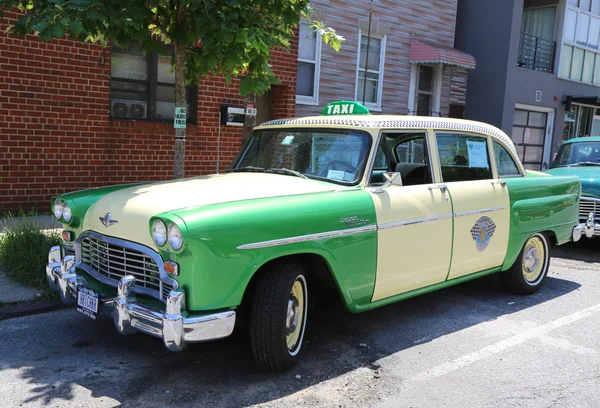 Checker Marathon taxi car produced by the Checker Motors Corporation — Stok Foto