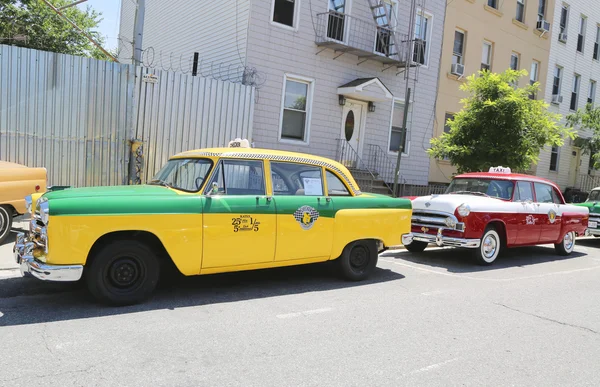 Taxi Checker Marathon prodotti dalla Checker Motors Corporation — Foto Stock