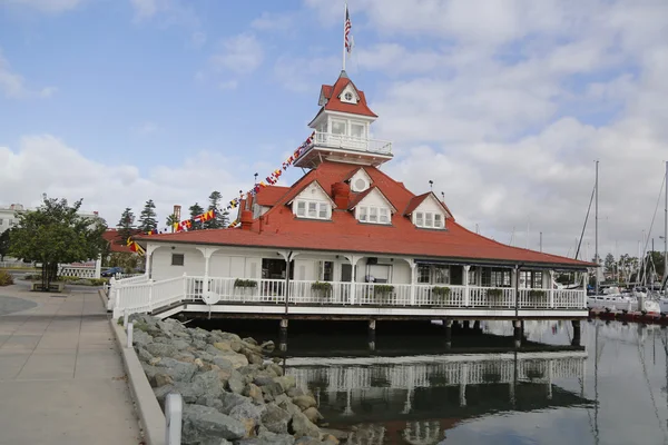 De historische voormalige Hotel Del Coronado boathouse op Coronado Island — Stockfoto