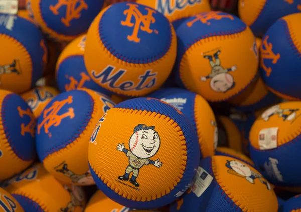 Mets souvenirs at the Citi Field — Stock Photo, Image