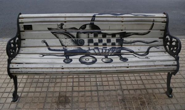 Painted Benches of Santiago in Las Condes, Santiago de Chile — Stock Photo, Image